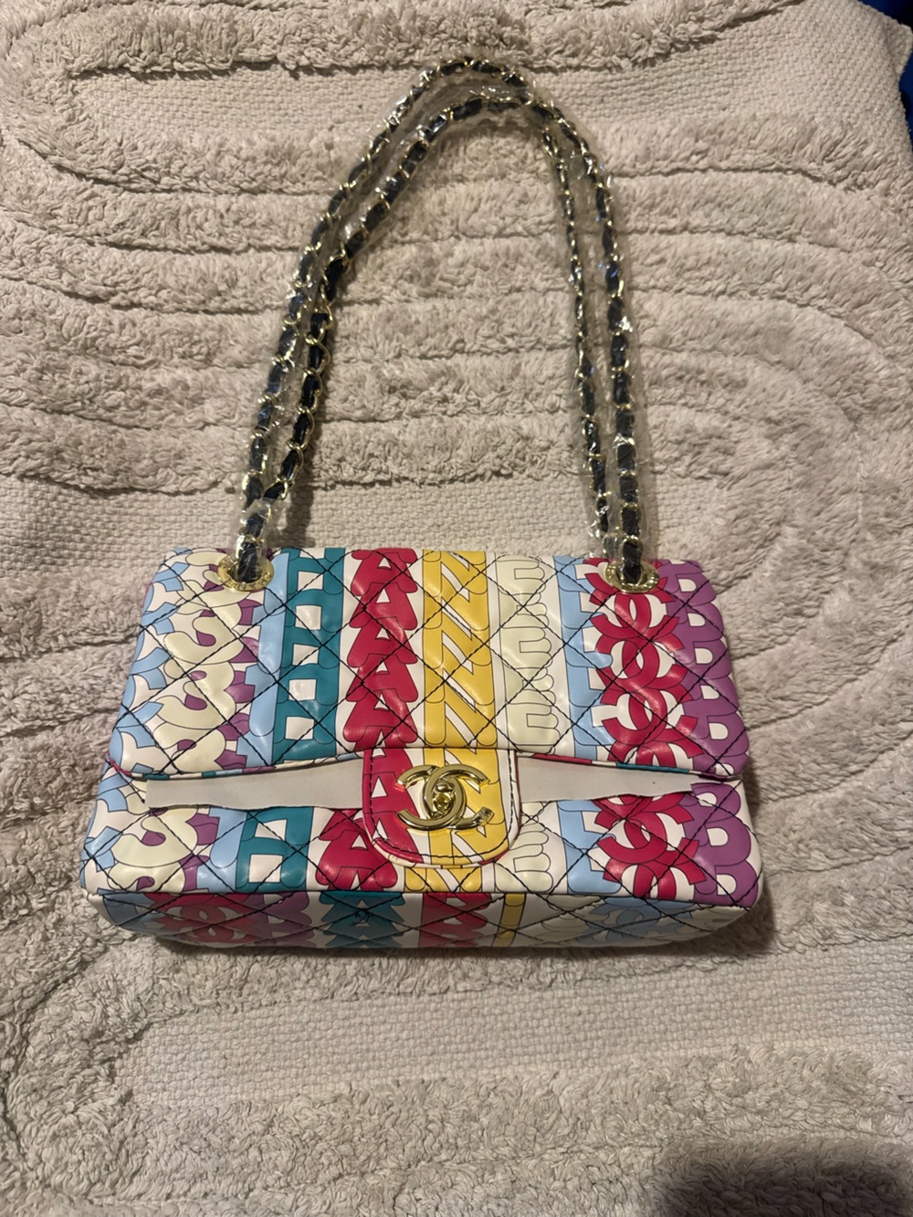 Colorful Quilted Shoulder Bag with Chain Strap